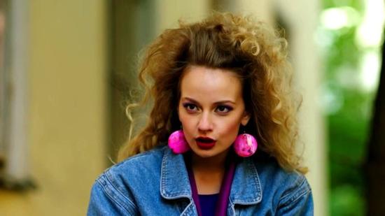 90е. Весело и громко сезон 1 (2018) смотреть онлайн или