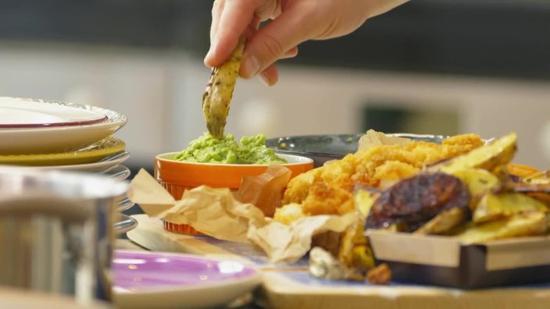 smotret onlajn shou prosto kuhnya eksklyuziv recept fish end chips 14 04 2019 v horoshem kachestve na sts