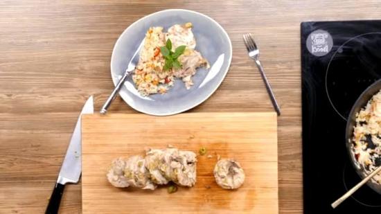 smotret onlajn shou prosto kuhnya eksklyuziv recept kurinoj vetchiny i medovo chesnochnogo risa 19 05 2019 v horoshem kachestve na sts