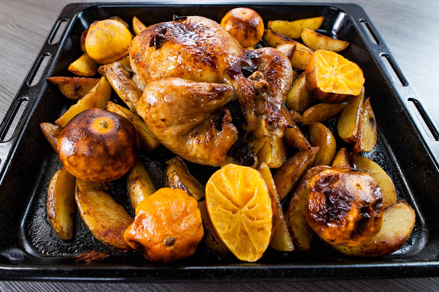 Как приготовить куриные голени с мандаринами в духовке