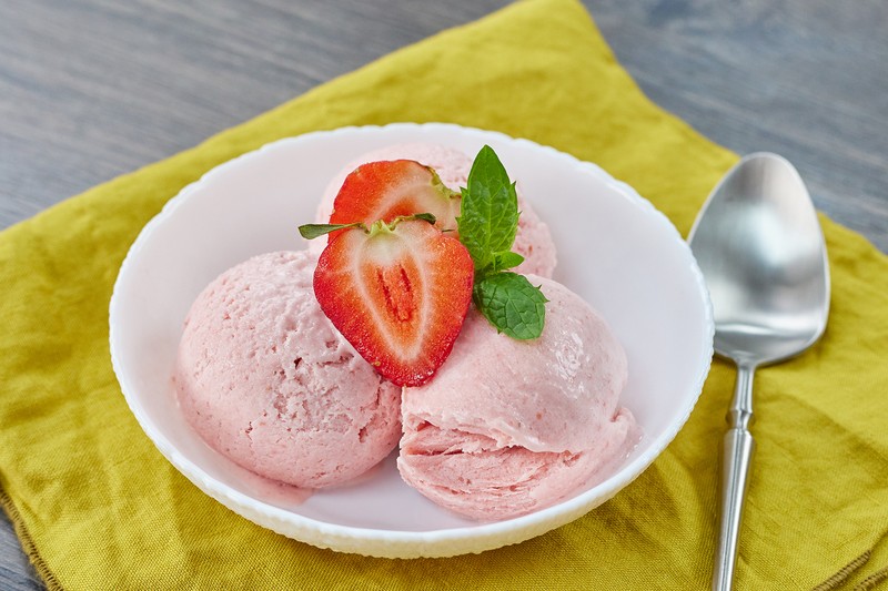 Клубничное мороженое рецепт – Европейская кухня: Выпечка и десерты. «Еда»