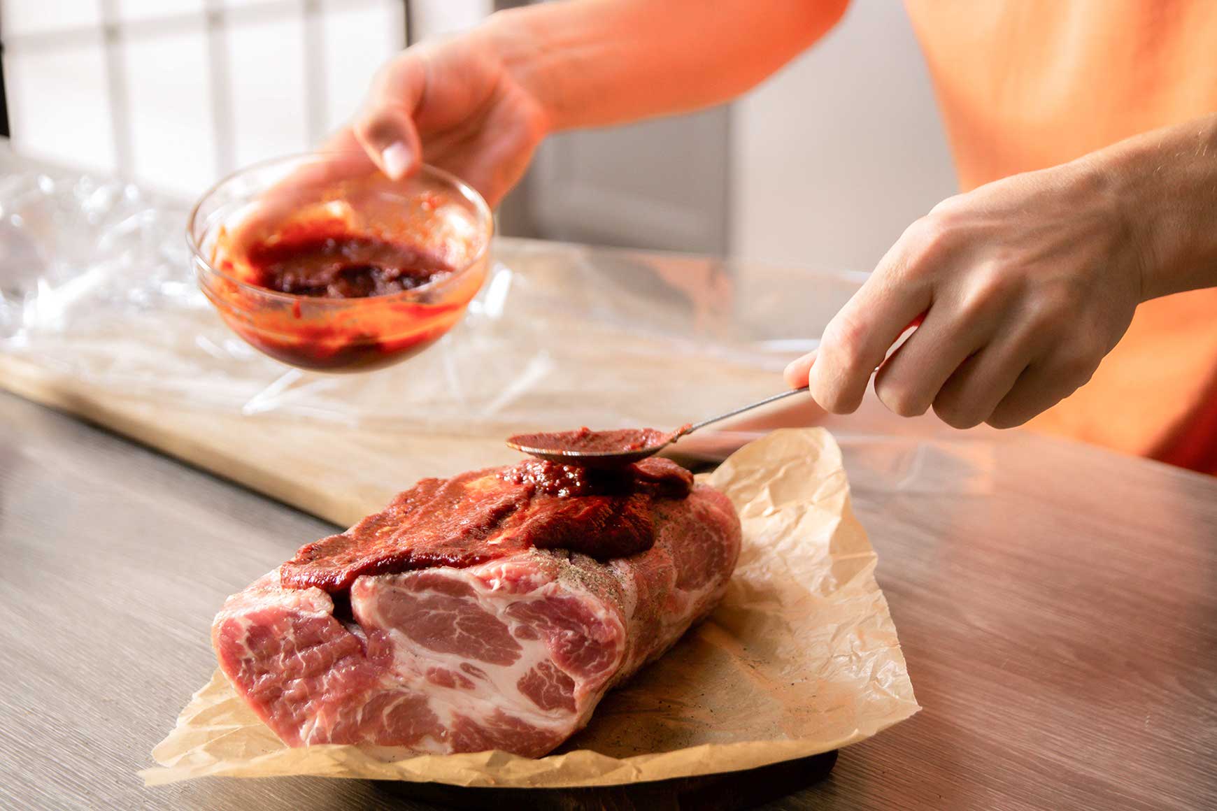 Мясо с картошкой в рукаве в духовке - классический рецепт с фото