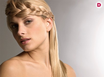 «Греческая» прическа: венок из косичек