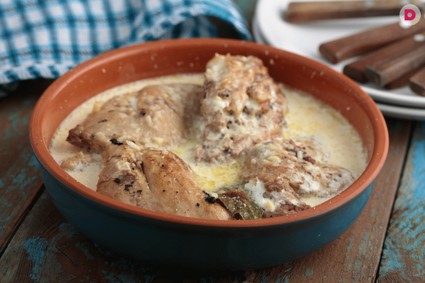 3 рецепта кролика в сметанном соусе