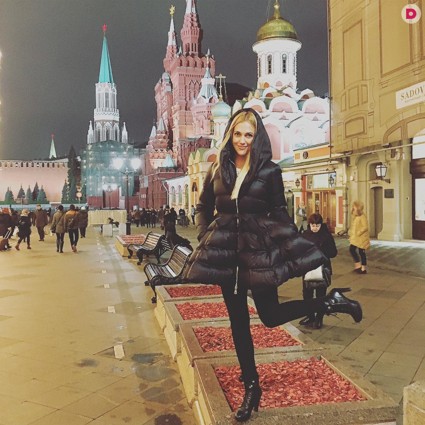 Мерьем Узерли в Москве