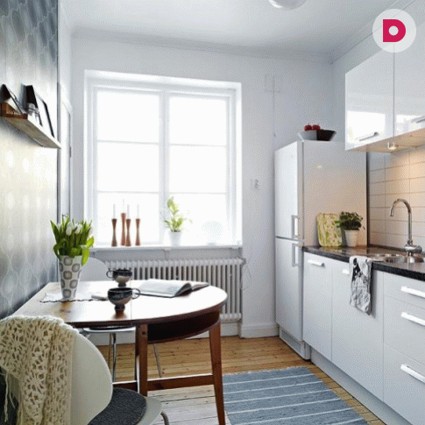 Интерьер маленькой кухни: обеденный стол