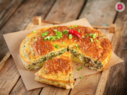 Как приготовить быстрый пирог с рыбными консервами