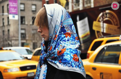 Модные головные уборы 2012