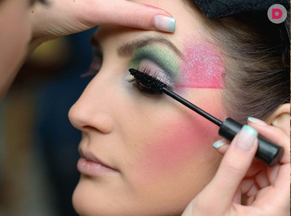 Тренды с показов весна-лето 2012: палитра визажистов