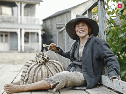 3 кинопремьеры недели:  «Приключения Гекльберри Финна», «Моя рука в твоей руке», «Вспоминая 1942» 