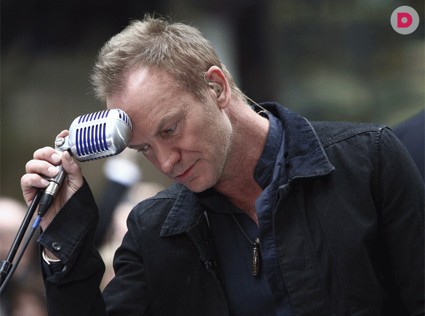 СТИНГ: вы не стойте слишком близко...