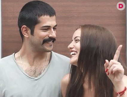 Незаконченный роман: Бурак Озчивит и Фахрие Эвджен снова вместе