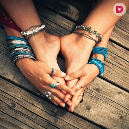 Женский браслет на ногу: особенности выбора