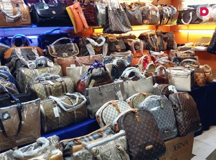 Как отличить брендовую вещь от подделки?