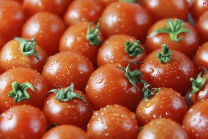 Как нарезать помидоры черри 