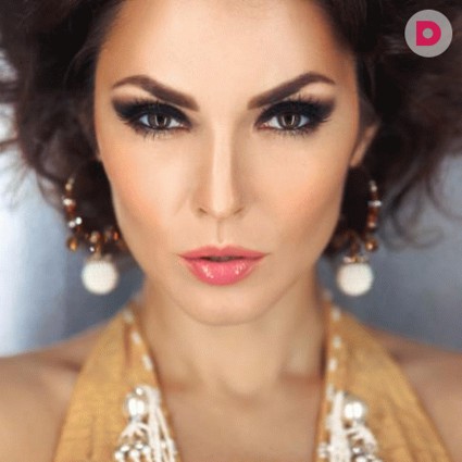 Креативный макияж на Новый год