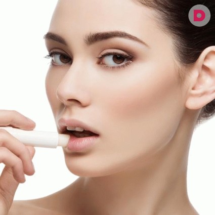 Гигиеническая помада - универсальное косметическое средство