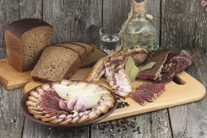 Мясные деликатесы по-домашнему: сыровяленый балык