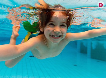 В бассейн с ребенком