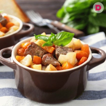 Рецепт приготовления сытного жаркого в горшочках
