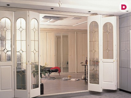 Как правильно декорировать интерьер зеркалами