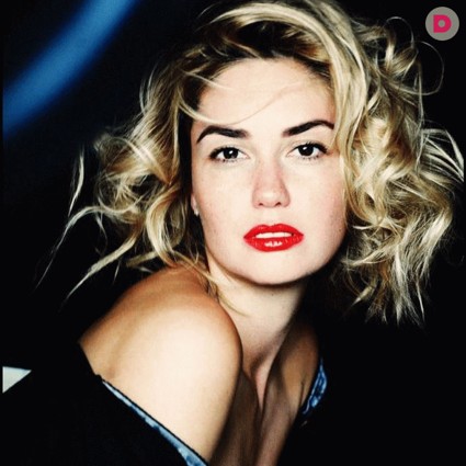 Взрывная блондинка Агата Муцениеце