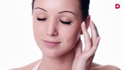 Кожа вокруг глаз: прячем возраст