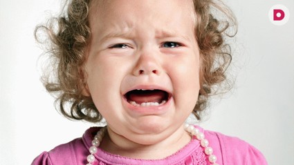 Детская плаксивость. Причины и решения