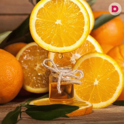 Боремся с целлюлитом массажным апельсиновым маслом