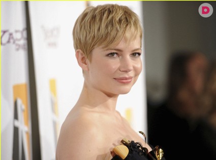 10 вечерних нарядов Мишель Уильямс