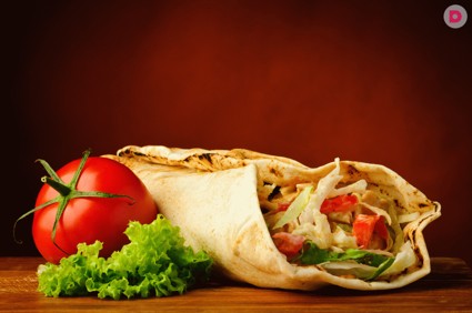 Постигаем тайны восточной кухни: домашняя шаурма