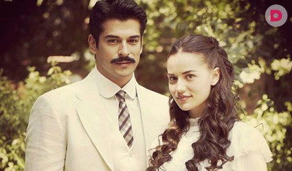Бурак Озчивит и Фахрие Эвджен рассказали о съемках в сериале «Королек – птичка певчая» 