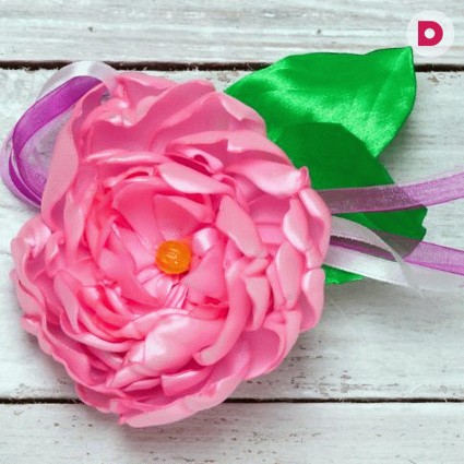 Как самостоятельно сделать брошь в виде цветка