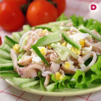 3 рецепта вкусного салата из кальмаров и огурцов