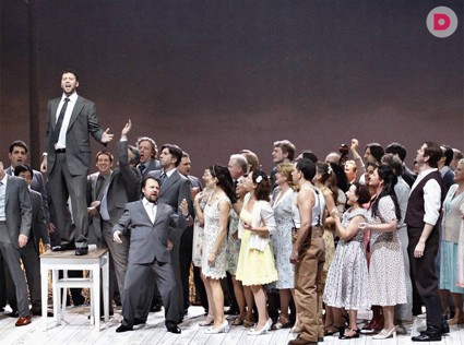 Уж в оперу  невтерпеж!