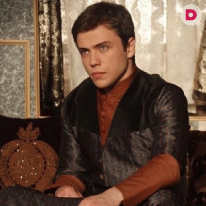 «Великолепный век». Джихангир: эмоциональное здоровье ребенка-инвалида