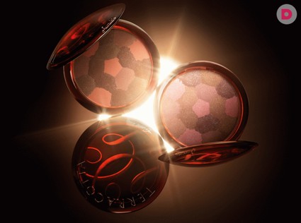 Новые пудры и другие средства для летнего настроения