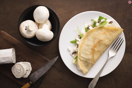 Как приготовить традиционные блины с грибами