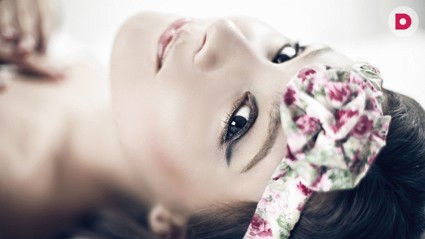 Модный макияж глаз: благородная серость