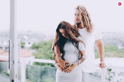 Айза Анохина стала мамой второй раз