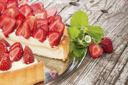 Торт, воздушный крем и чай из клубники от Ивлева и Рожкова