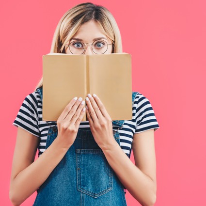 9 летних книг, которые идеально читать на пляже